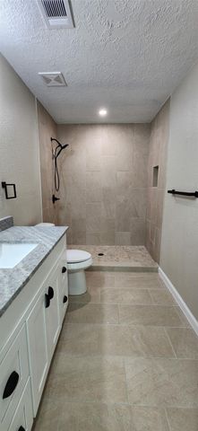 128 Lasso Street, Angleton, TX 77515