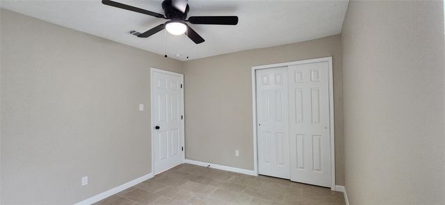 128 Lasso Street, Angleton, TX 77515