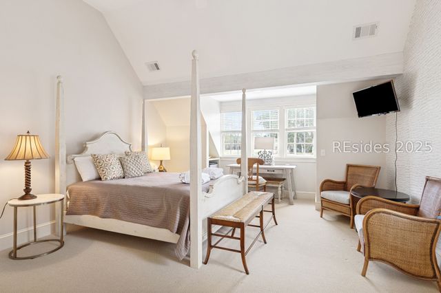 55 Colleton River Dr, Bluffton, SC 29910