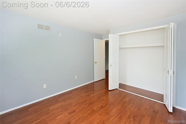 5177 Buckingham, Troy, MI 48098