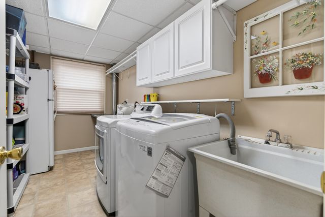 1335 Blair Lane, Hoffman Estates, IL 60169