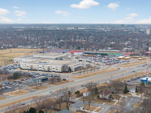 1335 Blair Lane, Hoffman Estates, IL 60169