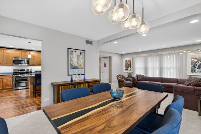 1335 Blair Lane, Hoffman Estates, IL 60169