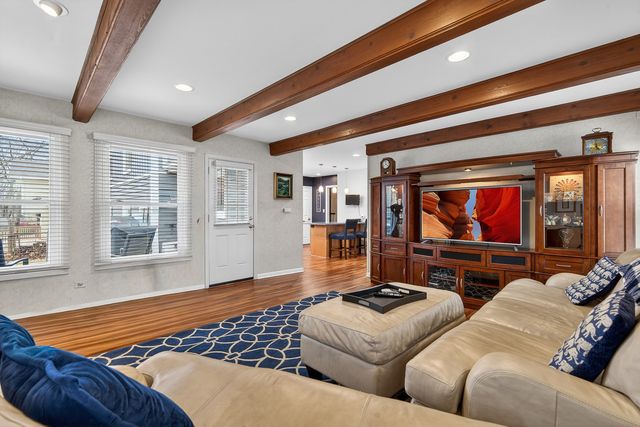 1335 Blair Lane, Hoffman Estates, IL 60169