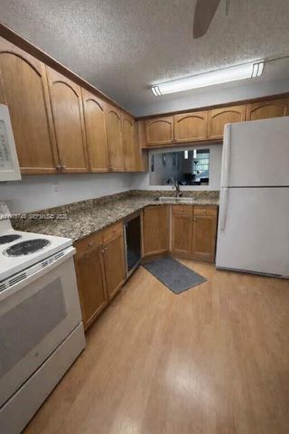1701 NW 75th Avenue 208, Plantation, FL 33313