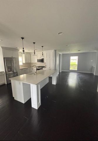 10915 Ella Lee Lane, Houston, TX 77042