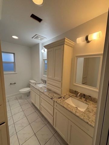 10915 Ella Lee Lane, Houston, TX 77042