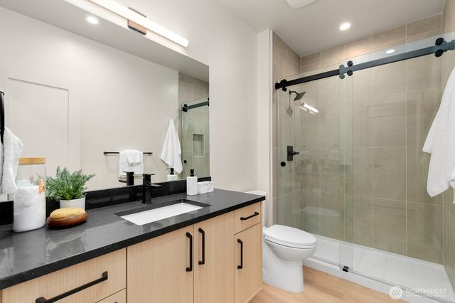 3032 NE Blakeley Street, Seattle, WA 98105