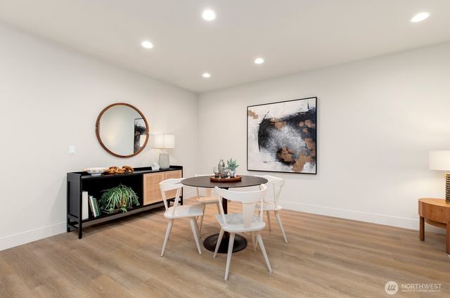 3032 NE Blakeley Street, Seattle, WA 98105