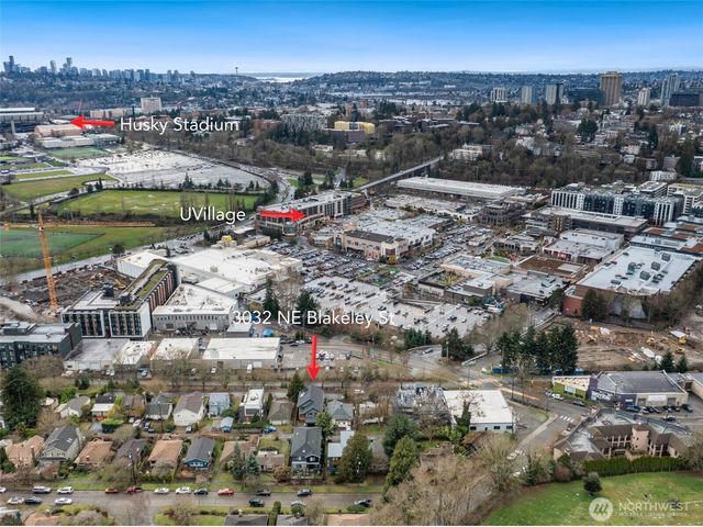 3032 NE Blakeley Street, Seattle, WA 98105