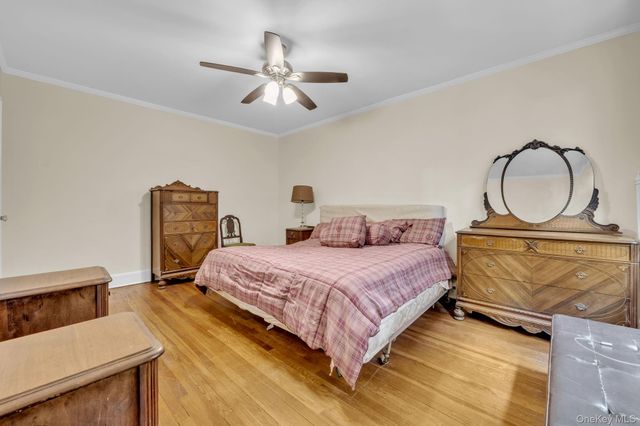 35-05 167th Street 15, Flushing, NY 11358