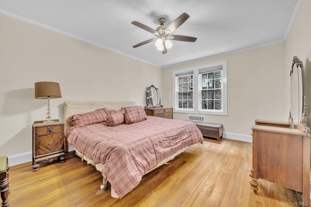 35-05 167th Street 15, Flushing, NY 11358
