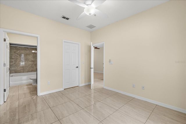2018 ROYAL VISTA COURT, Orlando, FL 32817