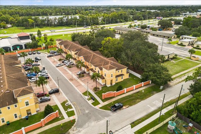 2018 ROYAL VISTA COURT, Orlando, FL 32817