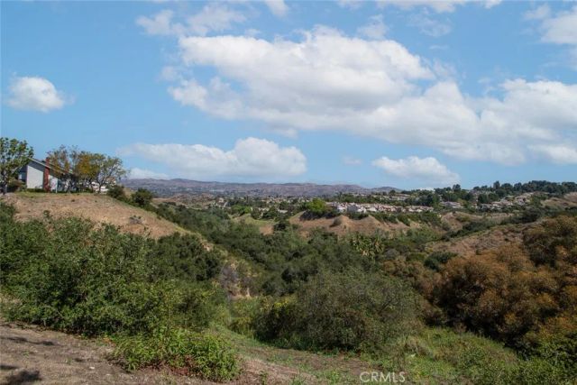 7300 E Singingwood, Anaheim Hills, CA 92808