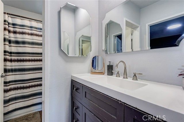 3734 S Canfield, Los Angeles, CA 90034