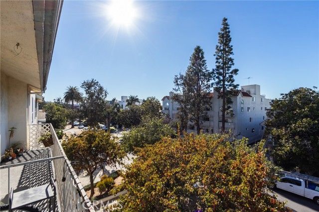 3734 S Canfield, Los Angeles, CA 90034