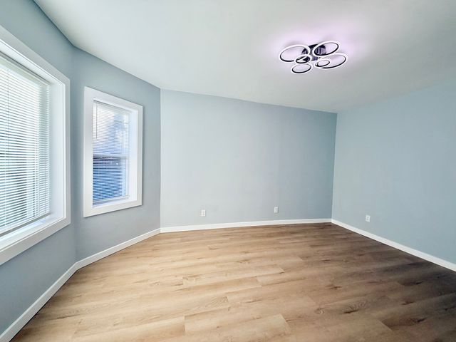 4426 S Albany Avenue, Chicago, IL 60632