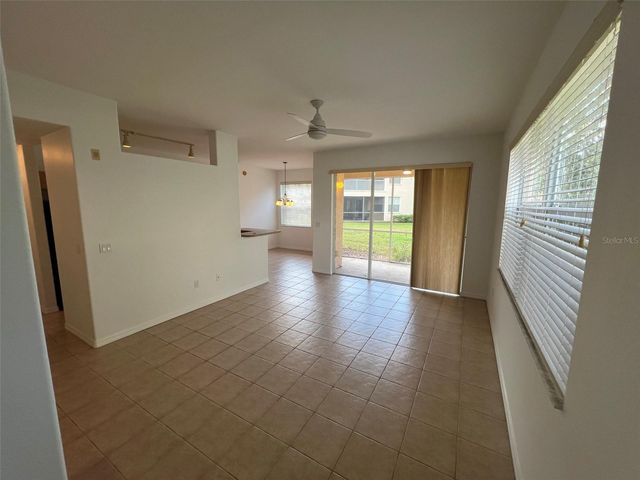 4270 VICENZA DRIVE B40, Venice, FL 34293