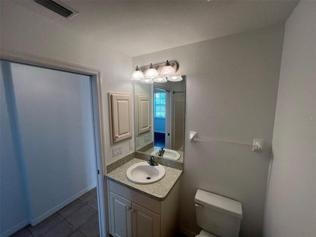 4270 VICENZA DRIVE B40, Venice, FL 34293