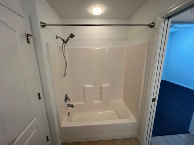 4270 VICENZA DRIVE B40, Venice, FL 34293