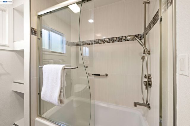 36288 Tudor Pl, Newark, CA 94560