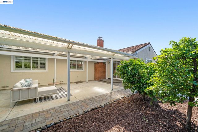36288 Tudor Pl, Newark, CA 94560