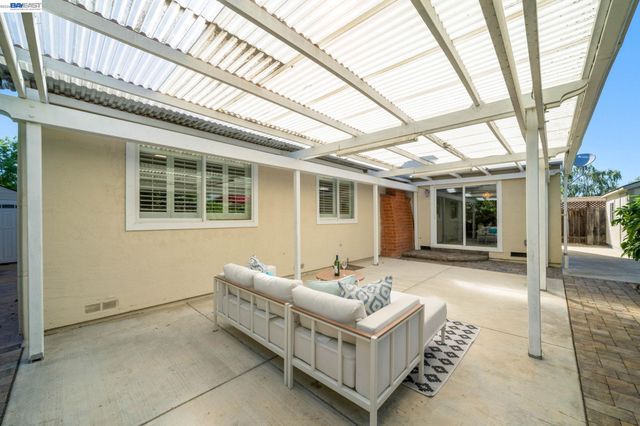 36288 Tudor Pl, Newark, CA 94560