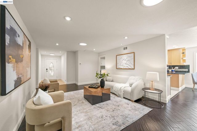 36288 Tudor Pl, Newark, CA 94560