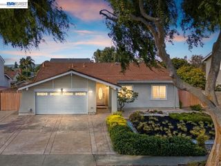 36288 Tudor Pl, Newark, CA 94560