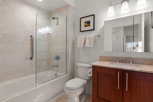 1323 Maple Avenue 3NE, Evanston, IL 60201