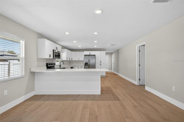 4248 4TH AVENUE S, St Petersburg, FL 33711