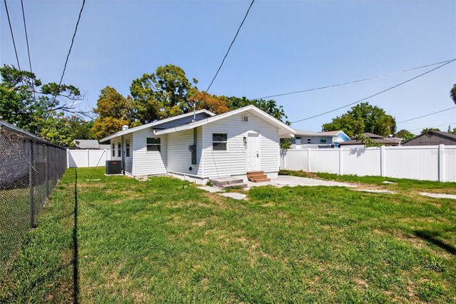 4248 4TH AVENUE S, St Petersburg, FL 33711