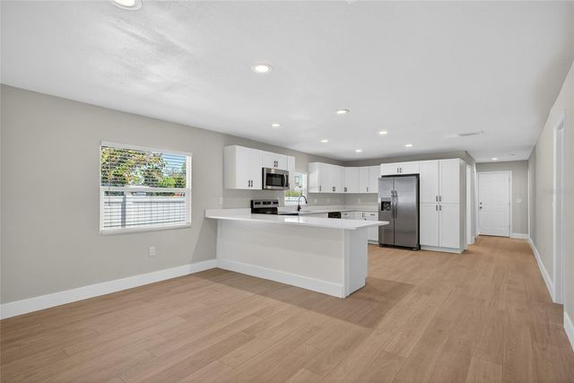 4248 4TH AVENUE S, St Petersburg, FL 33711