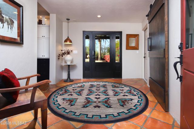 5525 N Oracle Road, Tucson, AZ 85704