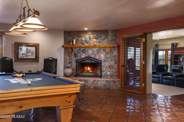 5525 N Oracle Road, Tucson, AZ 85704