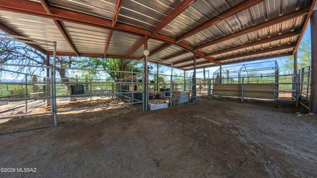 5525 N Oracle Road, Tucson, AZ 85704