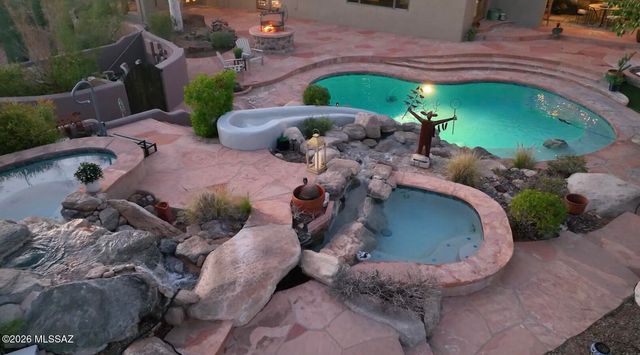 5525 N Oracle Road, Tucson, AZ 85704