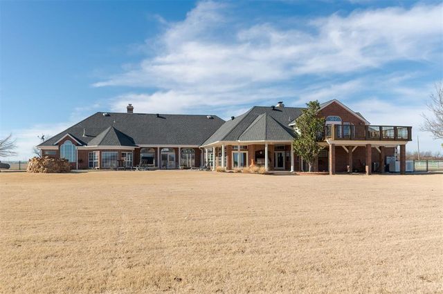 24190 N Macarthur Boulevard, Edmond, OK 73025