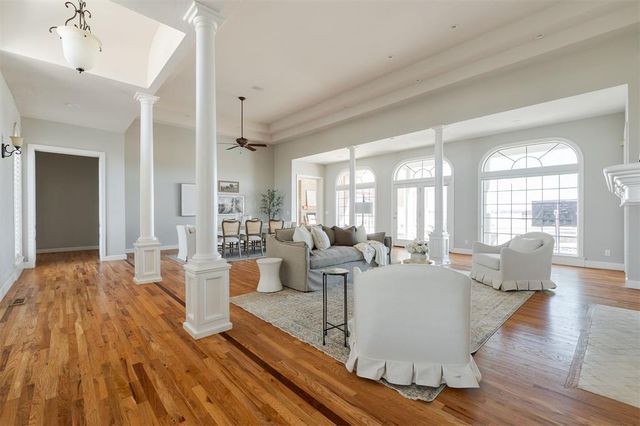 24190 N Macarthur Boulevard, Edmond, OK 73025