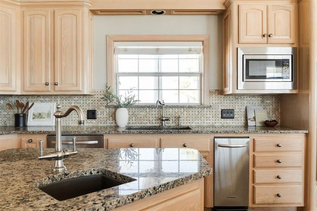 24190 N Macarthur Boulevard, Edmond, OK 73025