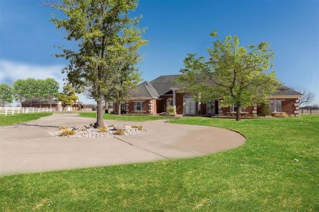 24190 N Macarthur Boulevard, Edmond, OK 73025