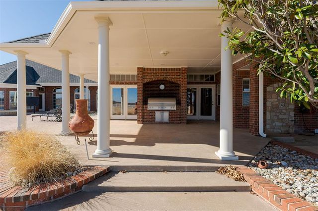 24190 N Macarthur Boulevard, Edmond, OK 73025