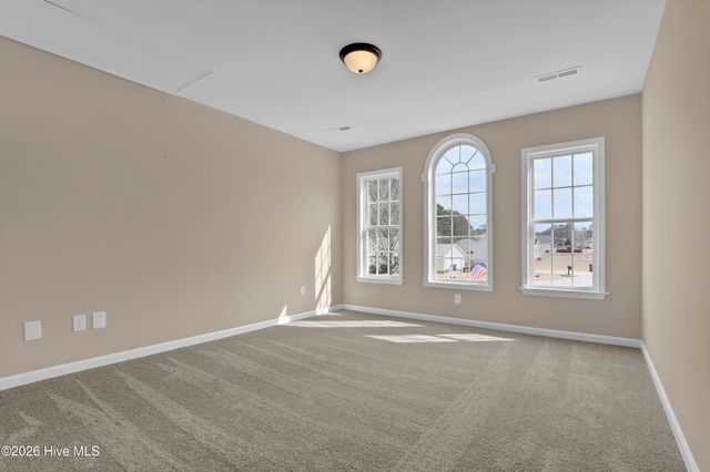 125 Cobblestone Trail, Jacksonville, NC 28546