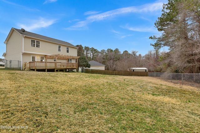 125 Cobblestone Trail, Jacksonville, NC 28546