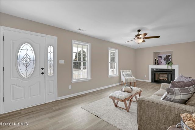 125 Cobblestone Trail, Jacksonville, NC 28546