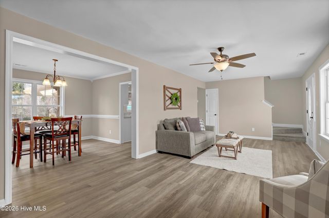 125 Cobblestone Trail, Jacksonville, NC 28546