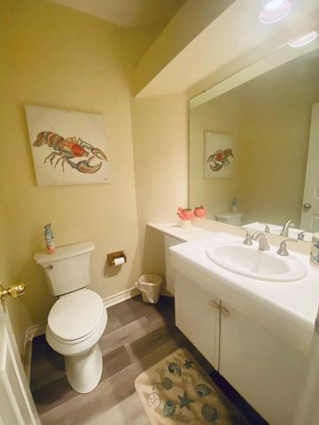 210 Oak Bay St, Rockport, TX 78382