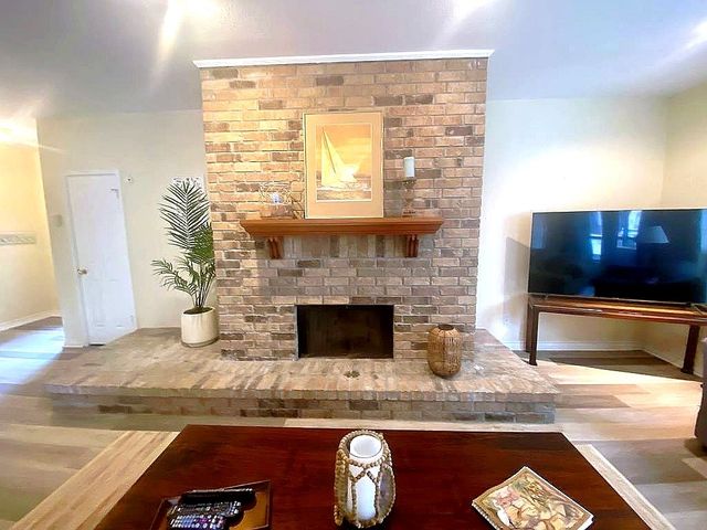 210 Oak Bay St, Rockport, TX 78382