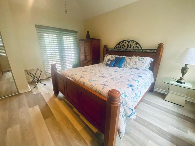 210 Oak Bay St, Rockport, TX 78382